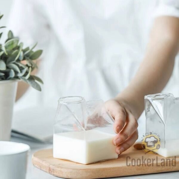 Glass Milk Bottle 玻璃牛奶盒